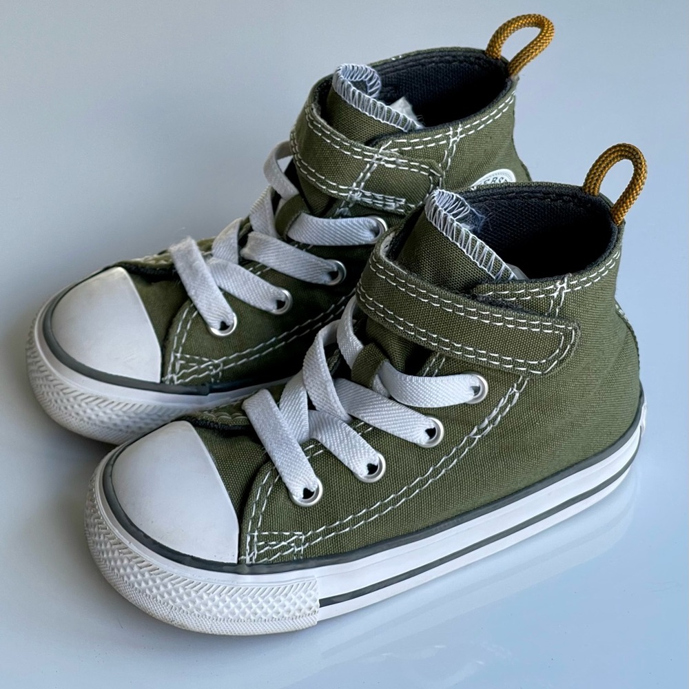 CHUCK TAYLOR ALL STAR HIGH-TOP SNEAKER - KIDS' Toddler Size 6 Sage Green
